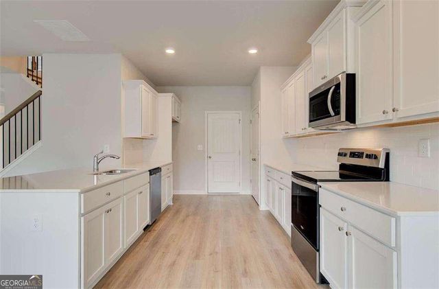 73 St Annes Place, Covington, GA 30016