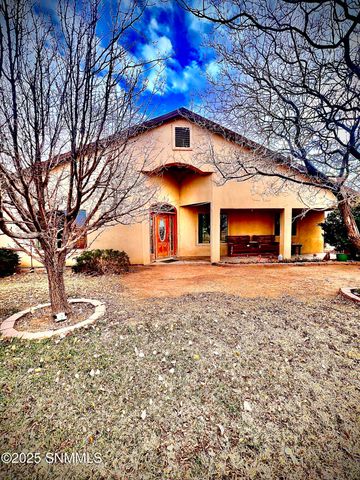 98 Derbyshire Road, Tularosa, NM 88352