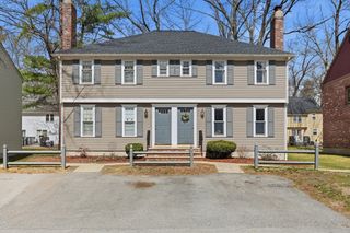 737 Wellman Ave 737, Chelmsford, MA 01863