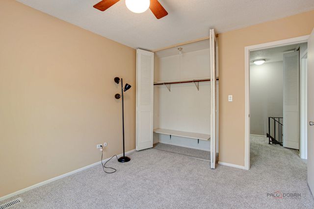 838 Inverrary Lane 838, Deerfield, IL 60015