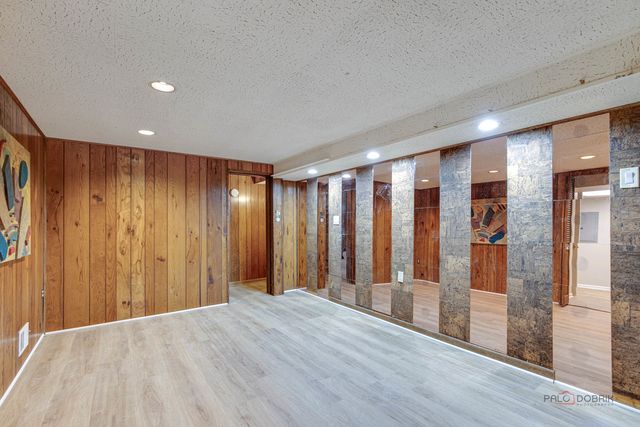838 Inverrary Lane 838, Deerfield, IL 60015