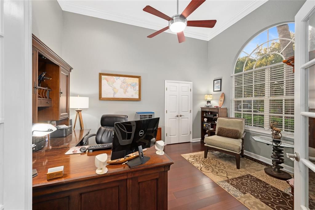 Image 10 of property listing at 5212 TIMBERVIEW TERRACE, Orlando, FL 32819