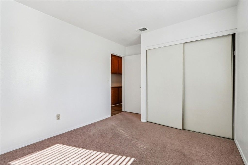 Image 14 of property listing at 12059 Elk Boulevard, Riverside, CA 92505