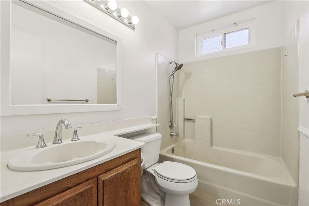 Image 15 of property listing at 12059 Elk Boulevard, Riverside, CA 92505