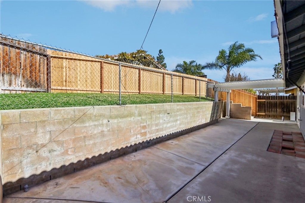 Image 19 of property listing at 12059 Elk Boulevard, Riverside, CA 92505