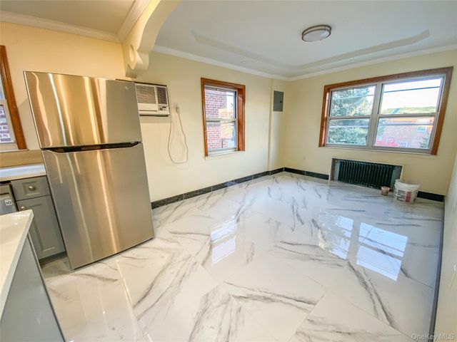1318 Mace Avenue, Bronx, NY 10469