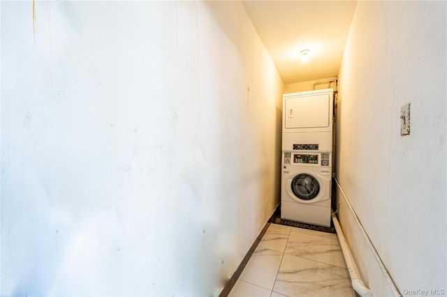 1318 Mace Avenue, Bronx, NY 10469