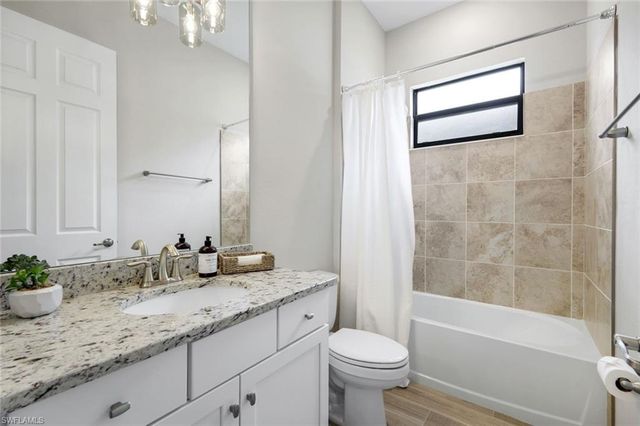 28029 Foxrock CT, Bonita Springs, FL 34135