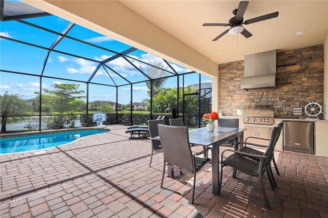 28029 Foxrock CT, Bonita Springs, FL 34135