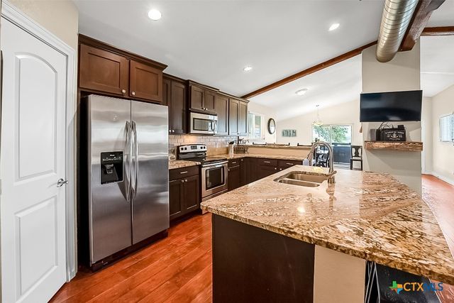 707 Park Shores, Canyon Lake, TX 78133