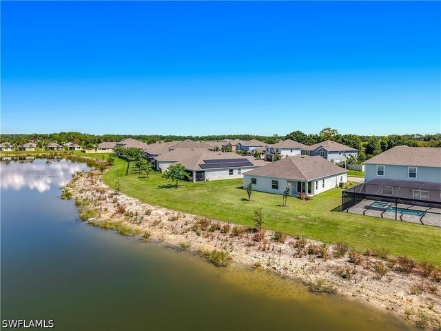8792 Cascade Price CIR, North Fort Myers, FL 33917