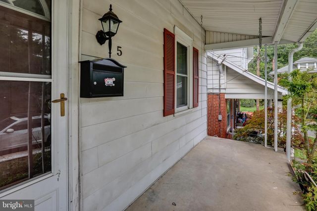 5 MONROE ST, Mohnton, PA 19540