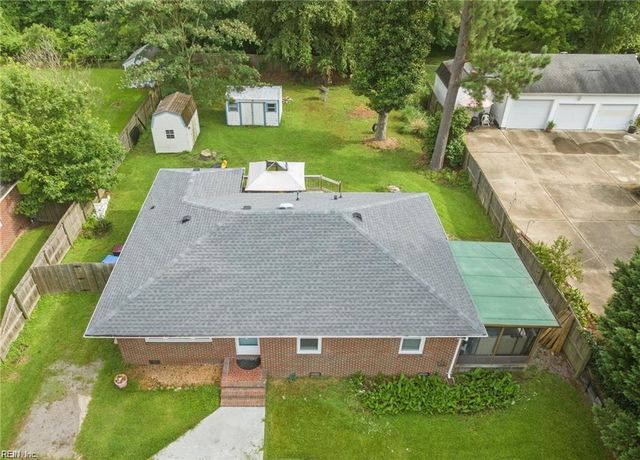 2856 Flag RD, Chesapeake, VA 23323