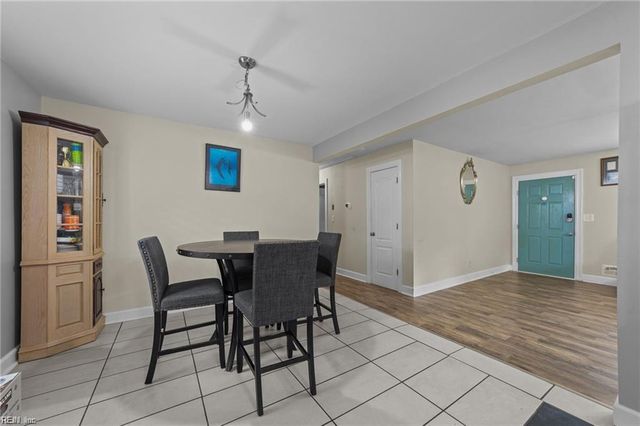 2856 Flag RD, Chesapeake, VA 23323