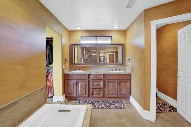 2440 Los Alisos, Fallbrook, CA 92028