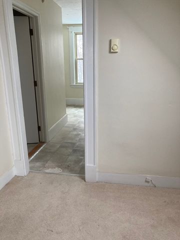 54A Saunders Street 3, North Andover, MA 01845