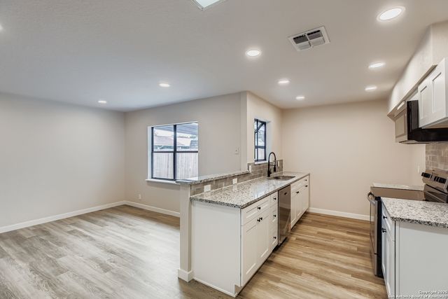 520 Marilyn, Schertz, TX 78154