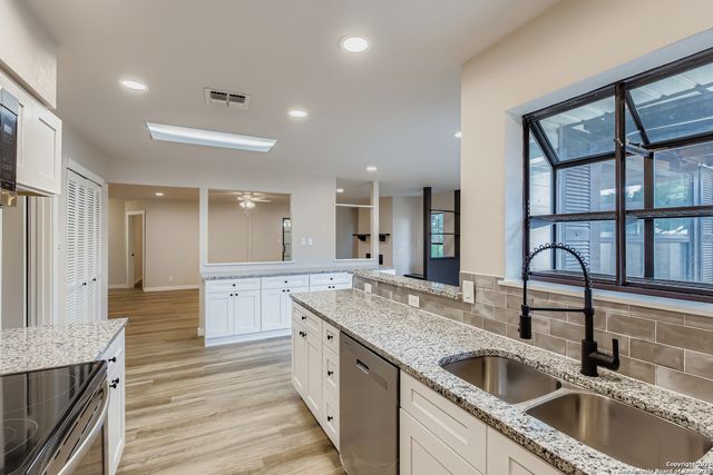 520 Marilyn, Schertz, TX 78154