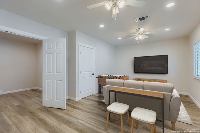 520 Marilyn, Schertz, TX 78154