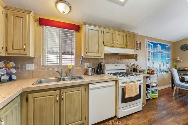 3701 Fillmore Street 32, Riverside, CA 92505