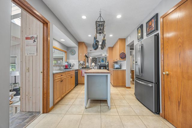 1120 Broadway N, Fargo, ND 58102