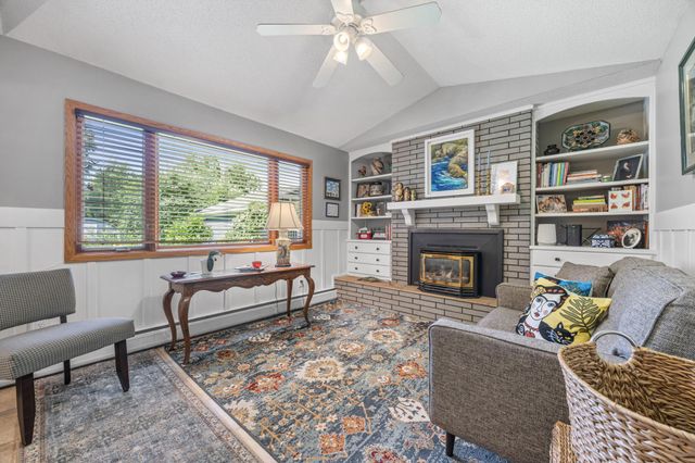 1120 Broadway N, Fargo, ND 58102