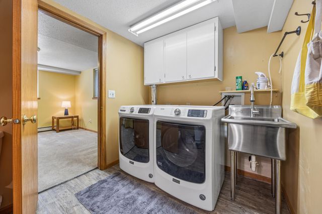 1120 Broadway N, Fargo, ND 58102