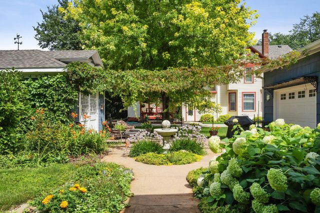 1120 Broadway N, Fargo, ND 58102