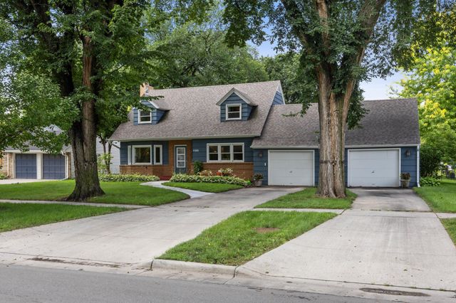 1120 Broadway N, Fargo, ND 58102