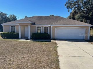 16 OAK CIRCLE, Ocala, FL 34472