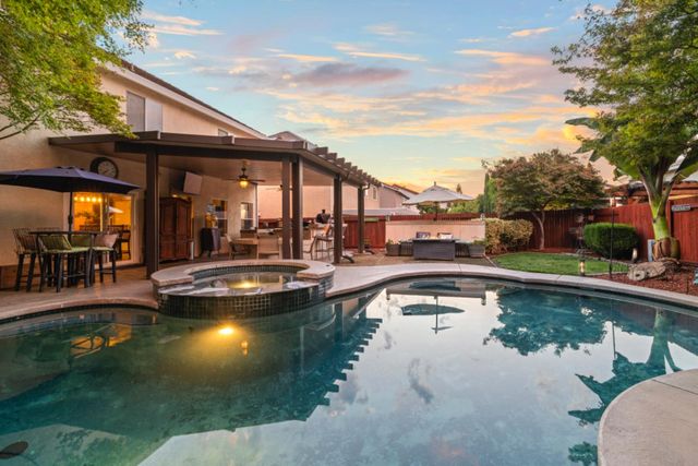 6261 Arctic Loon Way, Rocklin, CA 95765