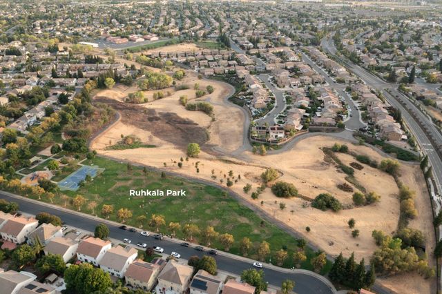 6261 Arctic Loon Way, Rocklin, CA 95765