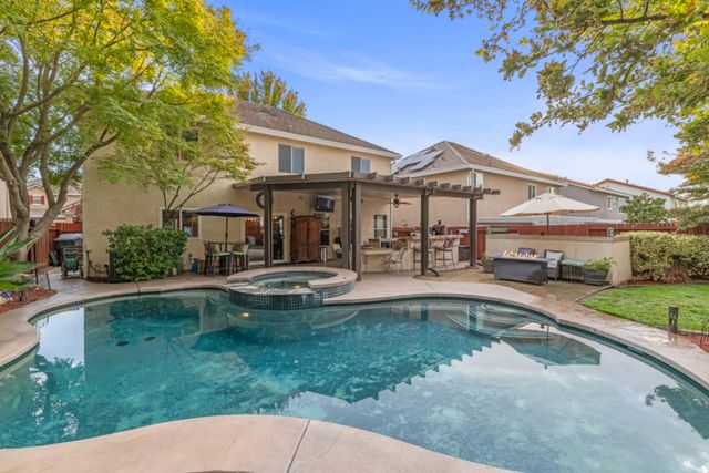 6261 Arctic Loon Way, Rocklin, CA 95765