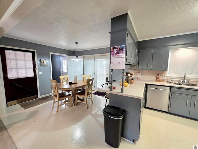 4835 Airport rd, Almo, KY 42020