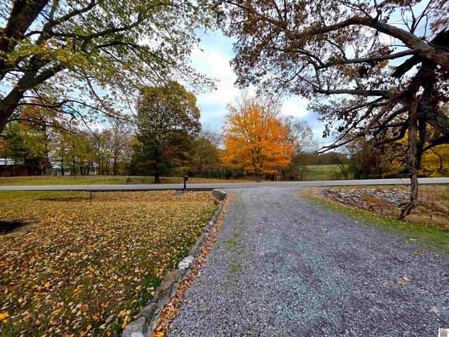 4835 Airport rd, Almo, KY 42020