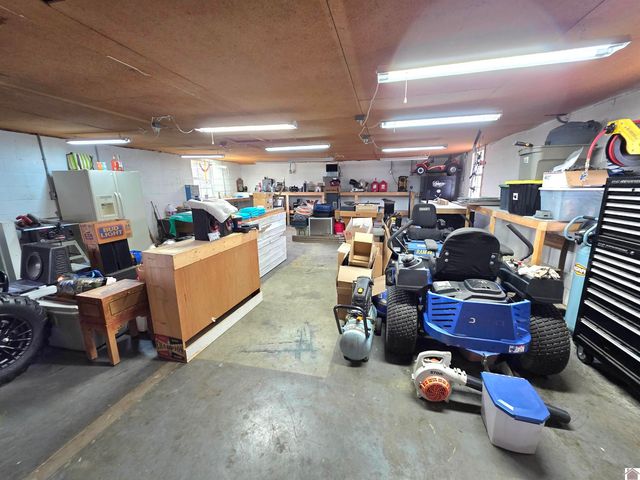 4835 Airport rd, Almo, KY 42020