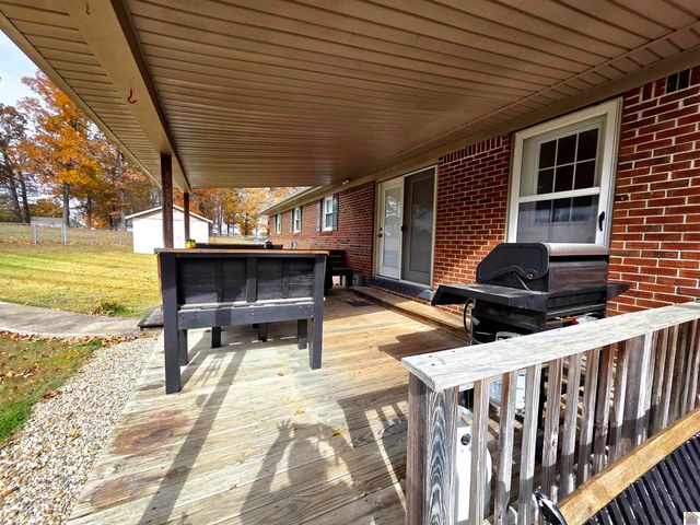 4835 Airport rd, Almo, KY 42020