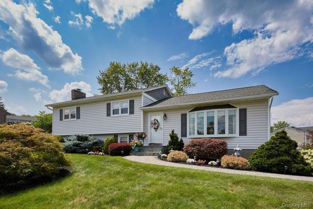 8 Carroll Drive, Wappingers Falls, NY 12590