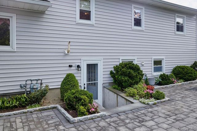 8 Carroll Drive, Wappingers Falls, NY 12590