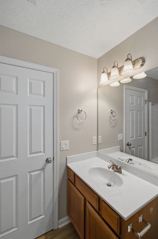 8816 Cressent Glen Ct, Antioch, TN 37013