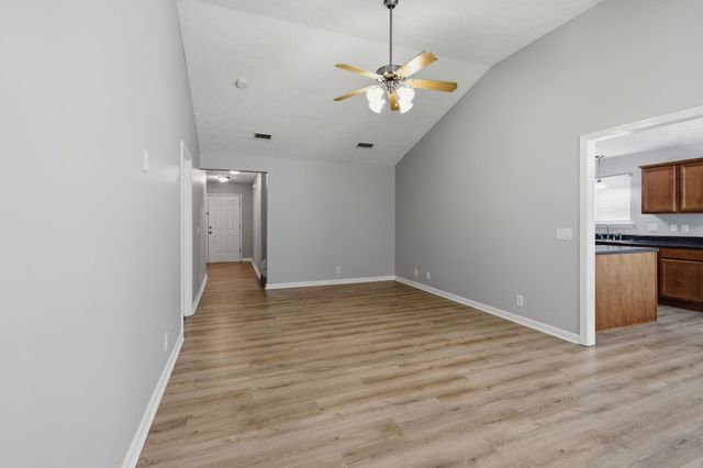 8816 Cressent Glen Ct, Antioch, TN 37013