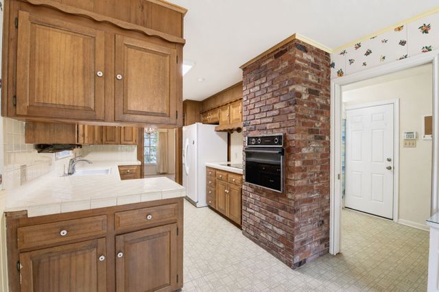 4213 Hildring Drive W, Fort Worth, TX 76109