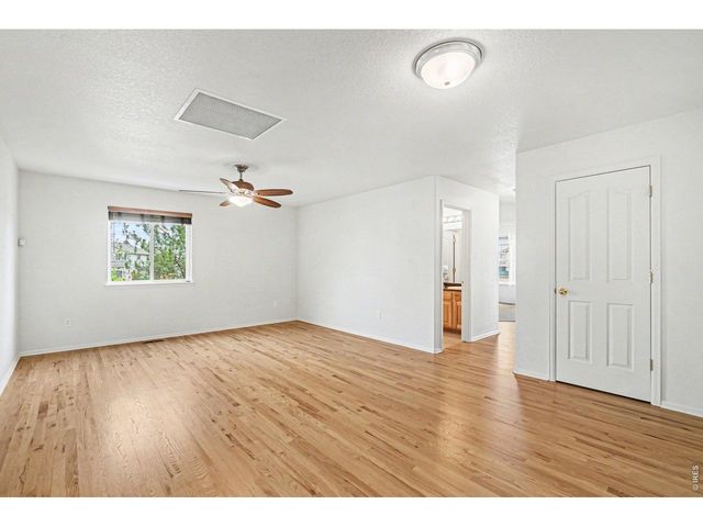 1943 Lochmore Dr, Longmont, CO 80504