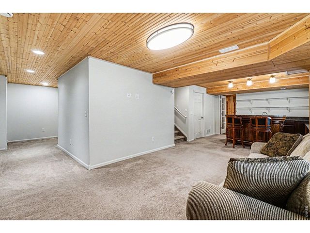 1943 Lochmore Dr, Longmont, CO 80504