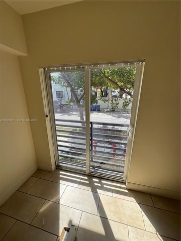 1315 NW 1st St 101, Miami, FL 33125