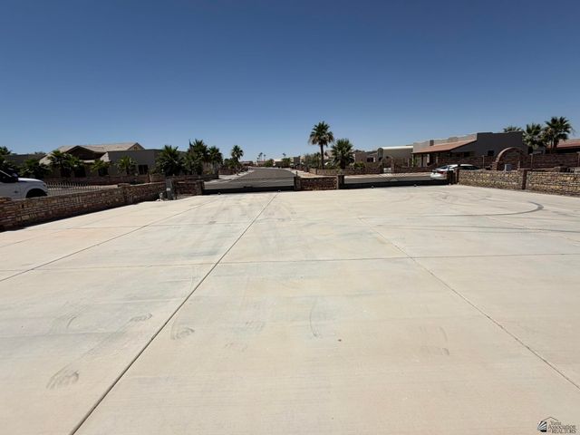 13351 S Onammi Ave, Yuma, AZ 85367