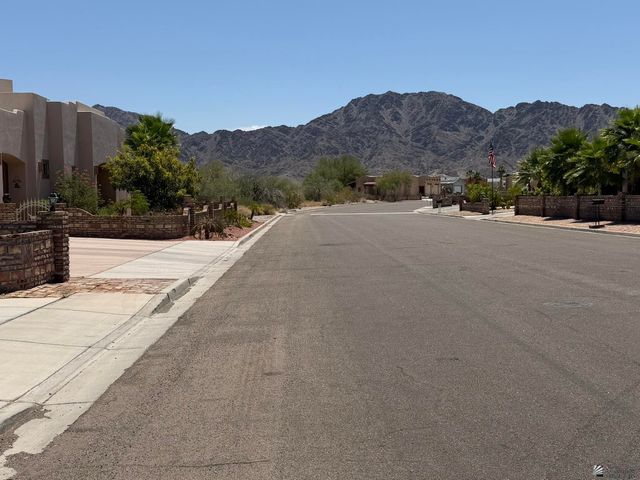 13351 S Onammi Ave, Yuma, AZ 85367