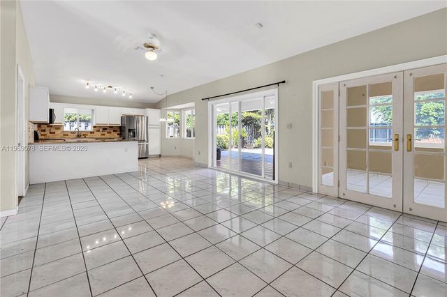 8531 SW 12th St, Miami, FL 33144