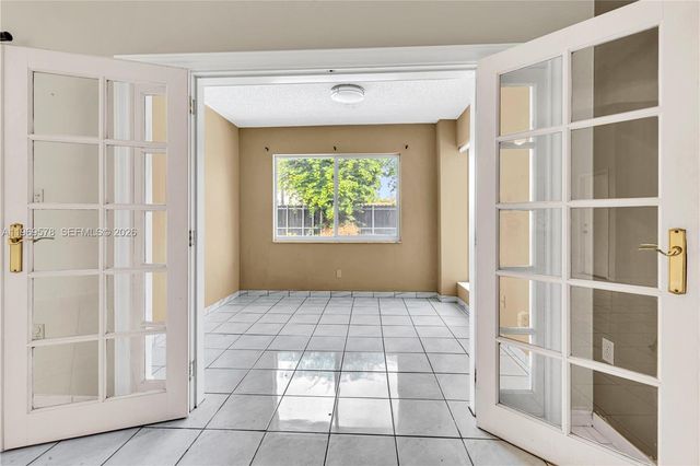 8531 SW 12th St, Miami, FL 33144