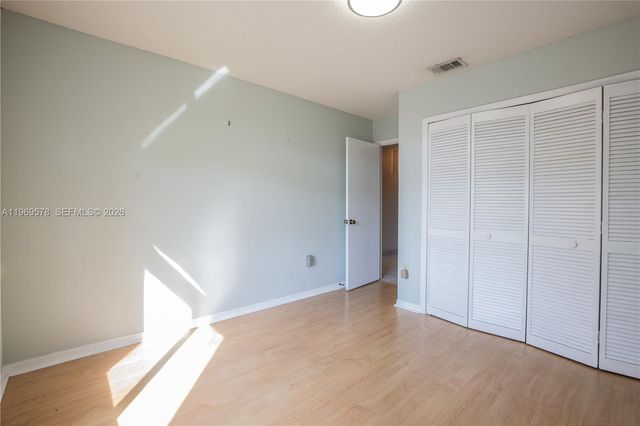 8531 SW 12th St, Miami, FL 33144